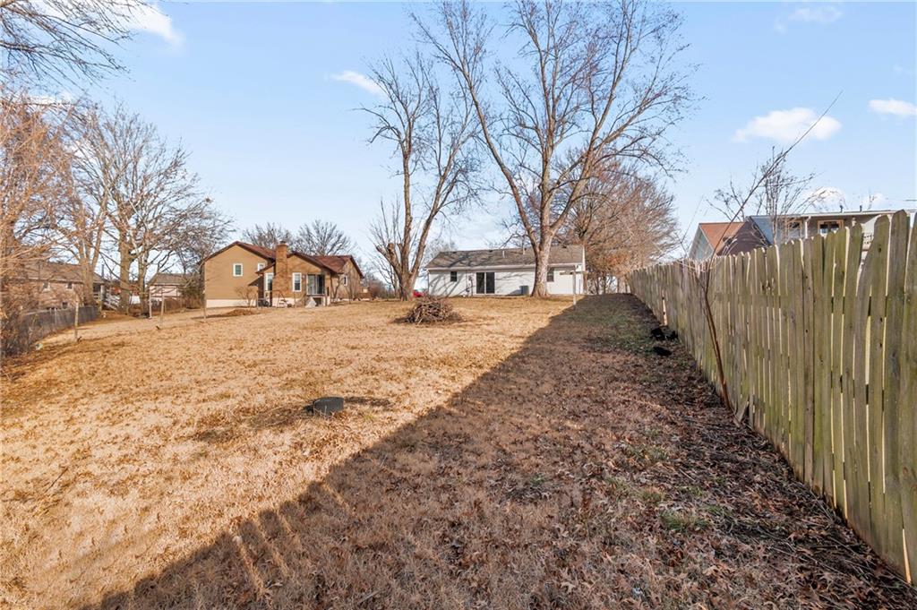 246 Southeast 101st Road Warrensburg, MO 64093 - Photo 23 of 30