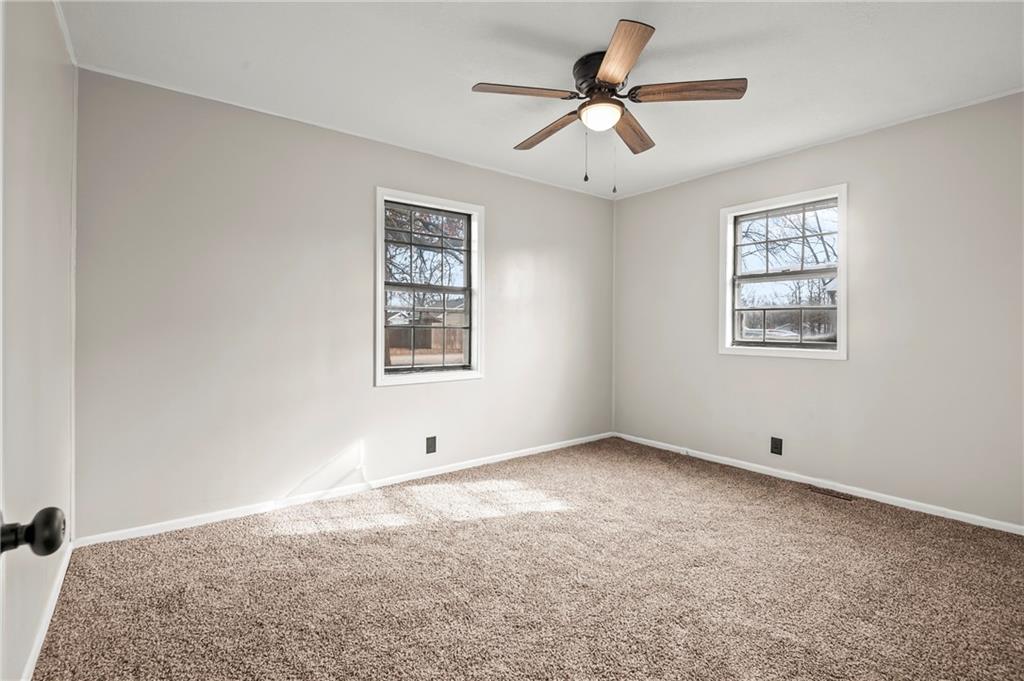 246 Southeast 101st Road Warrensburg, MO 64093 - Photo 10 of 30