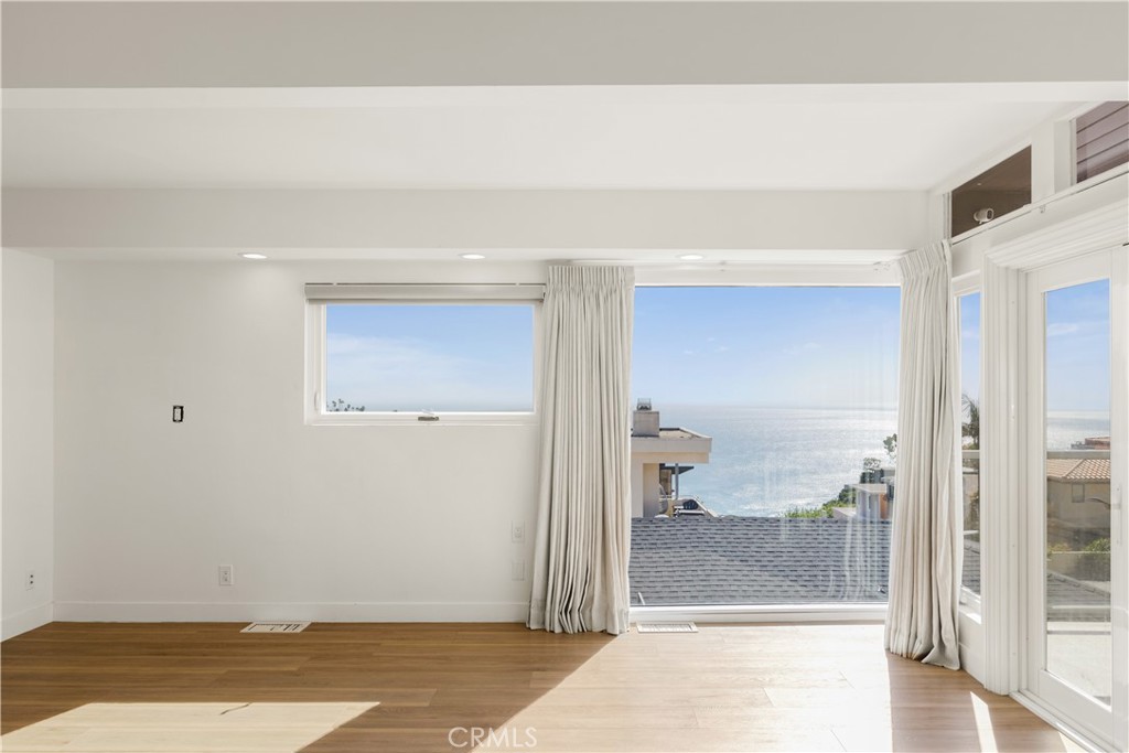 1024 Noria Street Laguna Beach, CA 92651 - Photo 21 of 53 a view of a bathroom