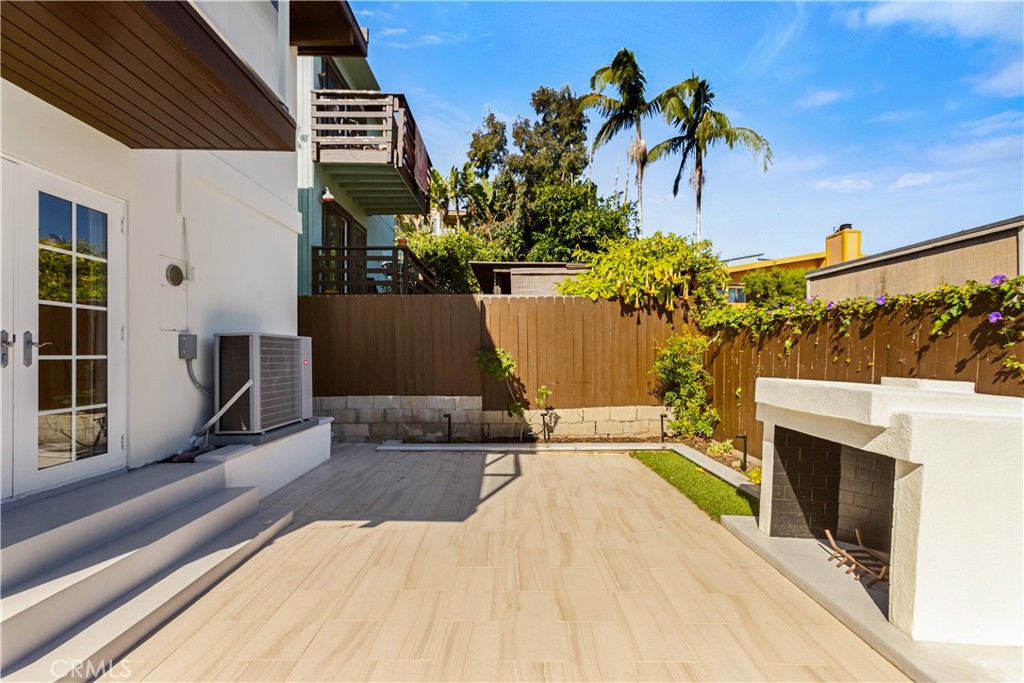 1024 Noria Street Laguna Beach, CA 92651 - Photo 39 of 53 a view of outdoor space and yard