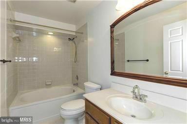 5099 Columbia Road, Unit 1619 Columbia, MD 21044 - Photo 23 of 28 Bathroom