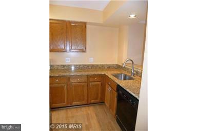 5099 Columbia Road, Unit 1619 Columbia, MD 21044 - Photo 7 of 28 Kitchen