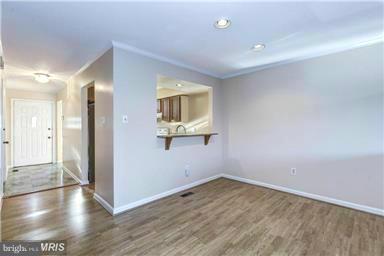 5099 Columbia Road, Unit 1619 Columbia, MD 21044 - Photo 10 of 28 Dining Room