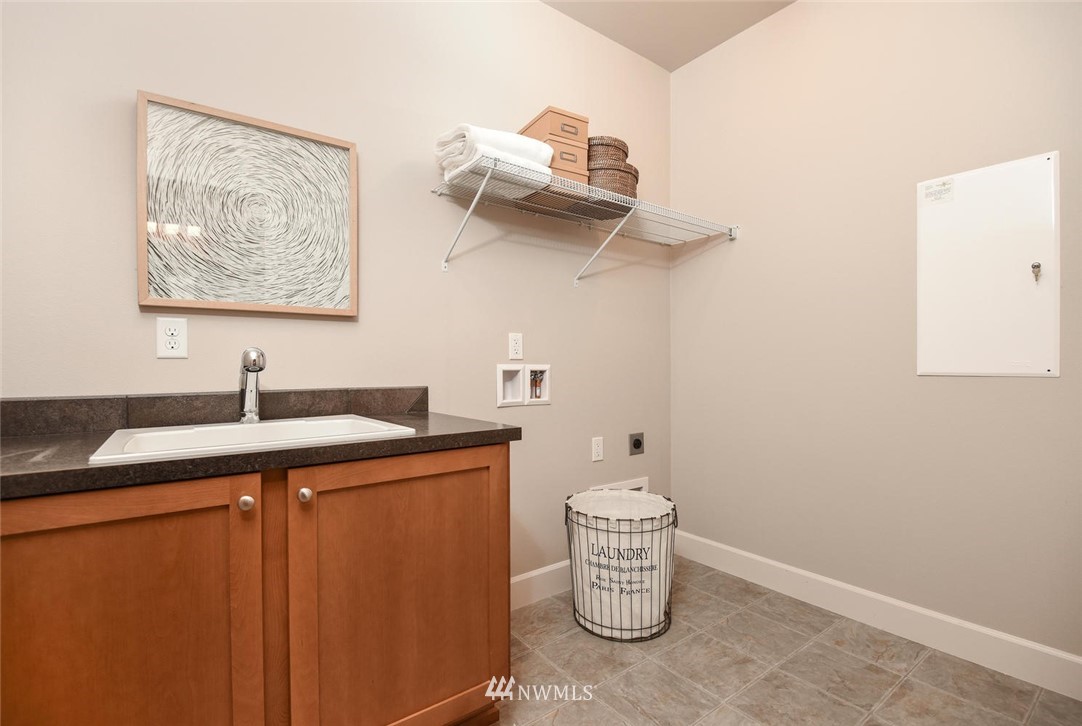 6218 Northeast 1st Street Renton, WA 98059 - Photo 13 of 23