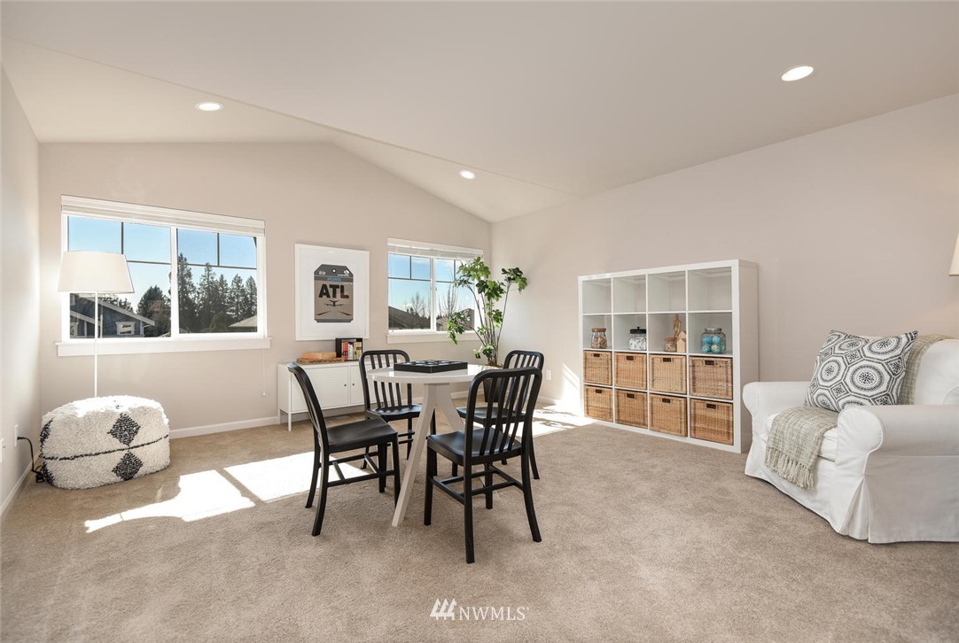 6218 Northeast 1st Street Renton, WA 98059 - Photo 14 of 23