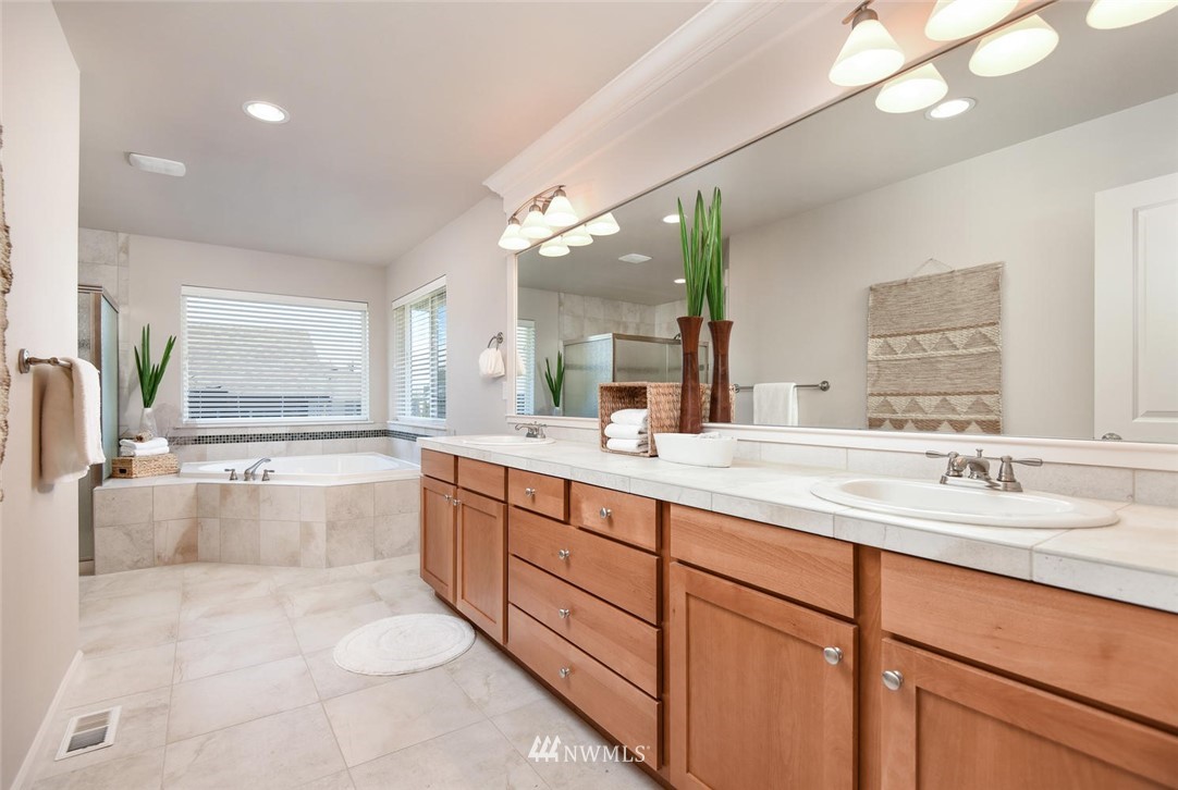 6218 Northeast 1st Street Renton, WA 98059 - Photo 16 of 23