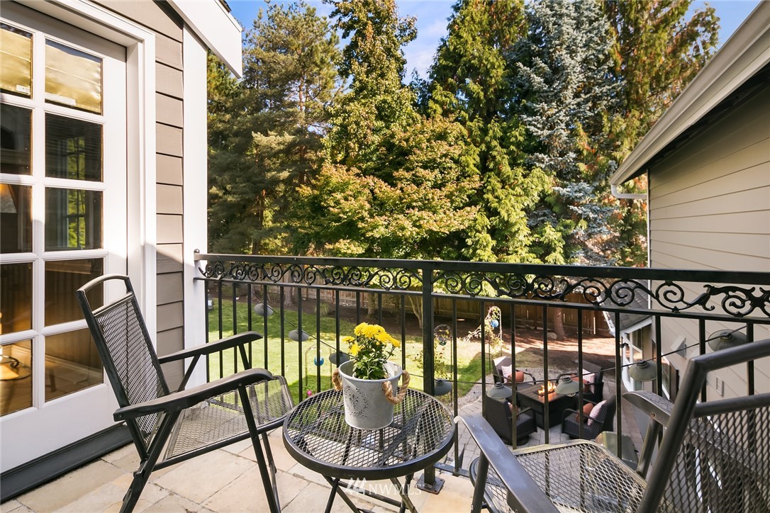 2 Tulalip Key Bellevue, WA 98006 - Photo 18 of 25