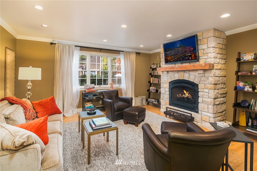 2 Tulalip Key Bellevue, WA 98006 - Photo 9 of 25