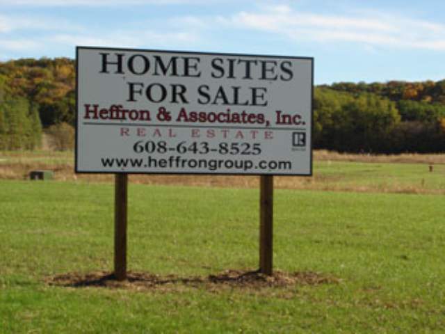 603 Ridge Drive Mazomanie, WI 53560 - Photo 3 of 7