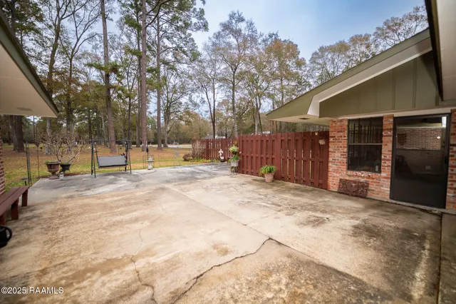 $289,900 | 1075 Basile Eunice Highway, Basile, LA 70515