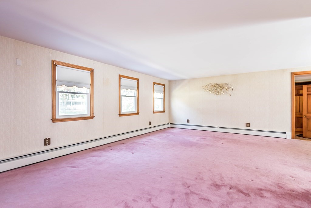 10 Dowd Avenue Wareham, MA 02571 - Photo 3 of 34 an empty room with windows