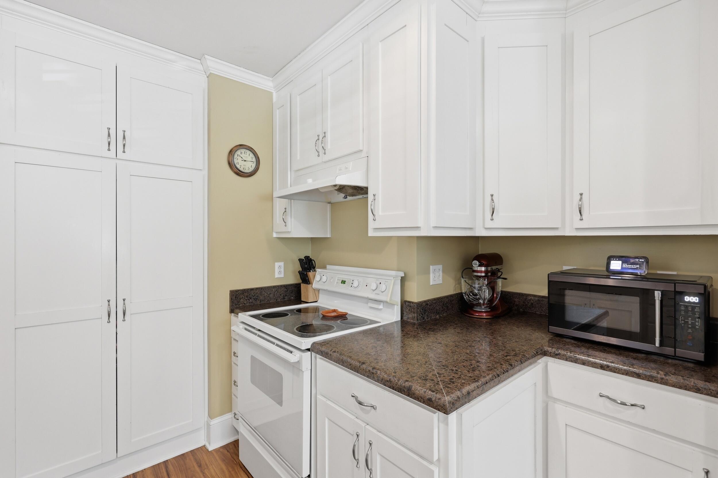 521 Center Street Walterboro, SC 29488 - Photo 11 of 28 11_ru4a0995