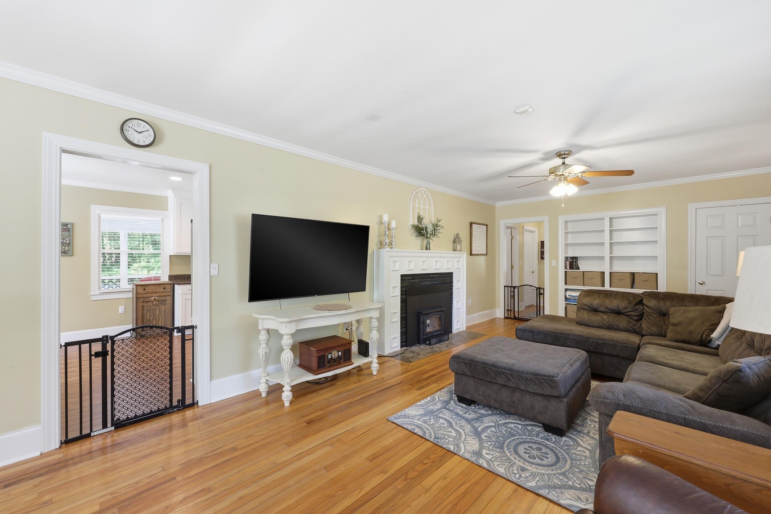 521 Center Street Walterboro, SC 29488 - Photo 8 of 28 8_ru4a0980