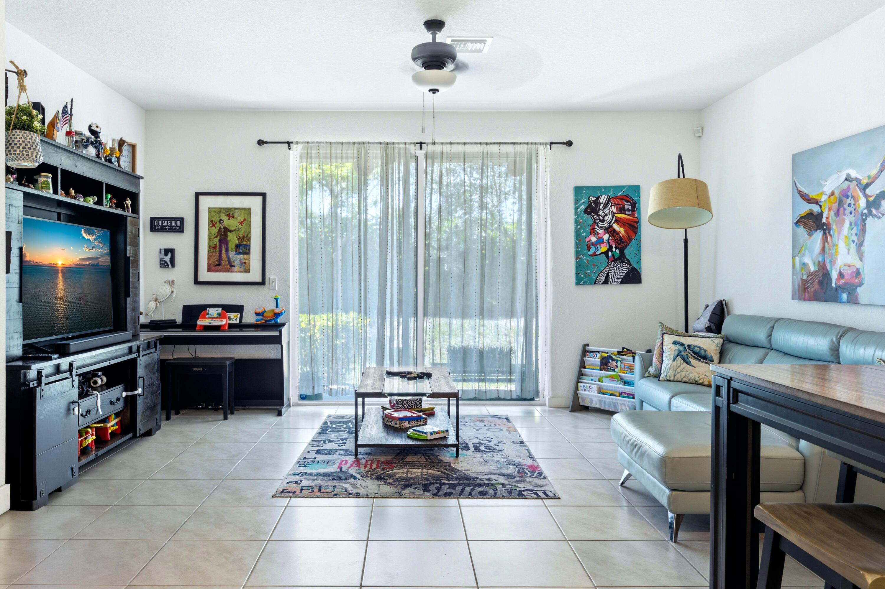 161 Bandol Street Riviera Beach, FL 33404 - Photo 2 of 21 DSC_1245