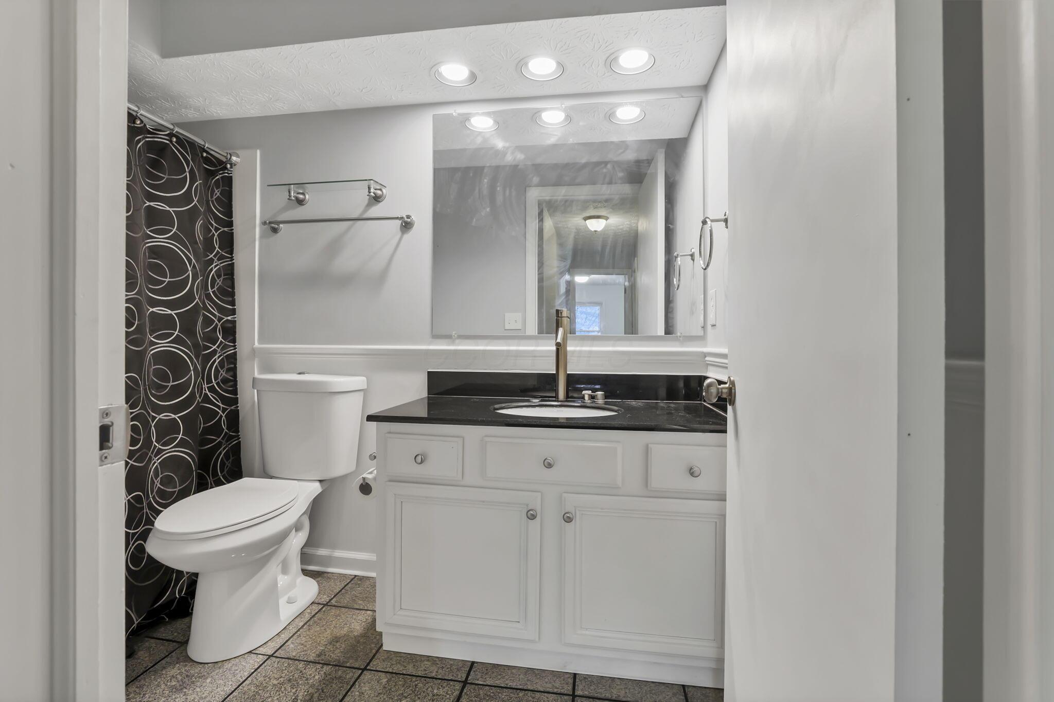 8097 Morse Road Southwest Blacklick, OH 43004 - Photo 14 of 50 Guest Bath