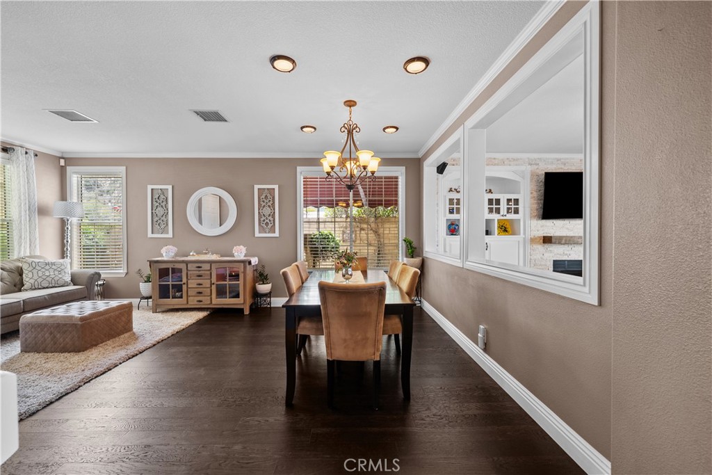 26211 Shakespeare Lane Stevenson Ranch, CA 91381 - Photo 5 of 54