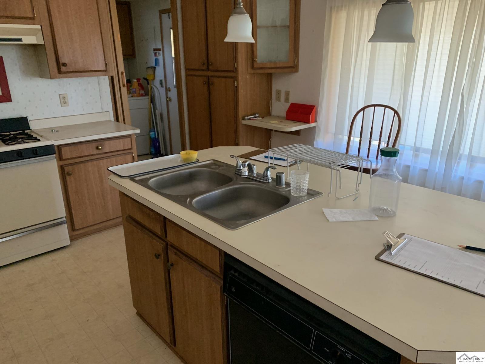 350 Gilmore Road, Unit 102 Red Bluff, CA 96080 - Photo 4 of 19