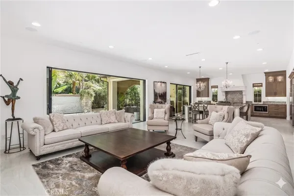 $15,000 | 118 Iron Gate, Irvine, CA 92618