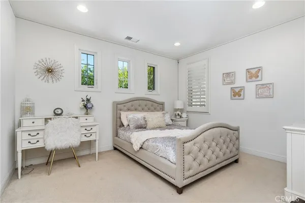 $15,000 | 118 Iron Gate, Irvine, CA 92618