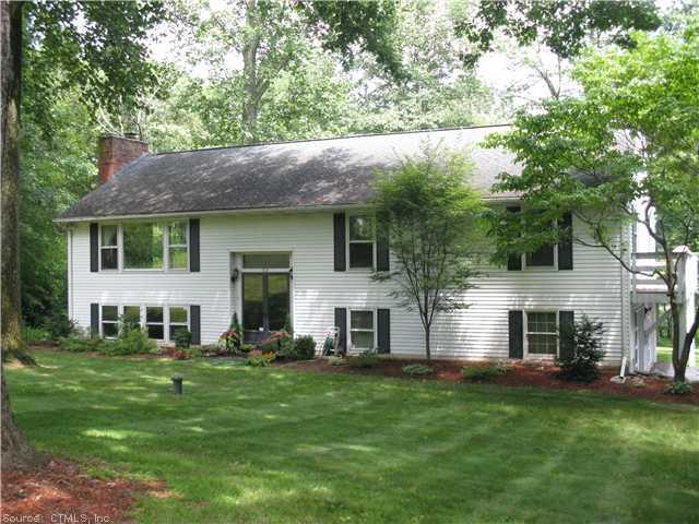 59 North Racebrook Road Woodbridge, CT 06525 - Photo 1 of 1 Exterior Front.