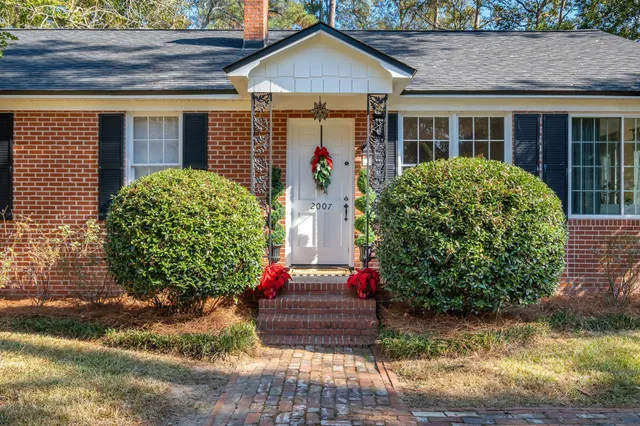 $425,000 | 2007 Dellwood Drive, Tallahassee, FL 32303