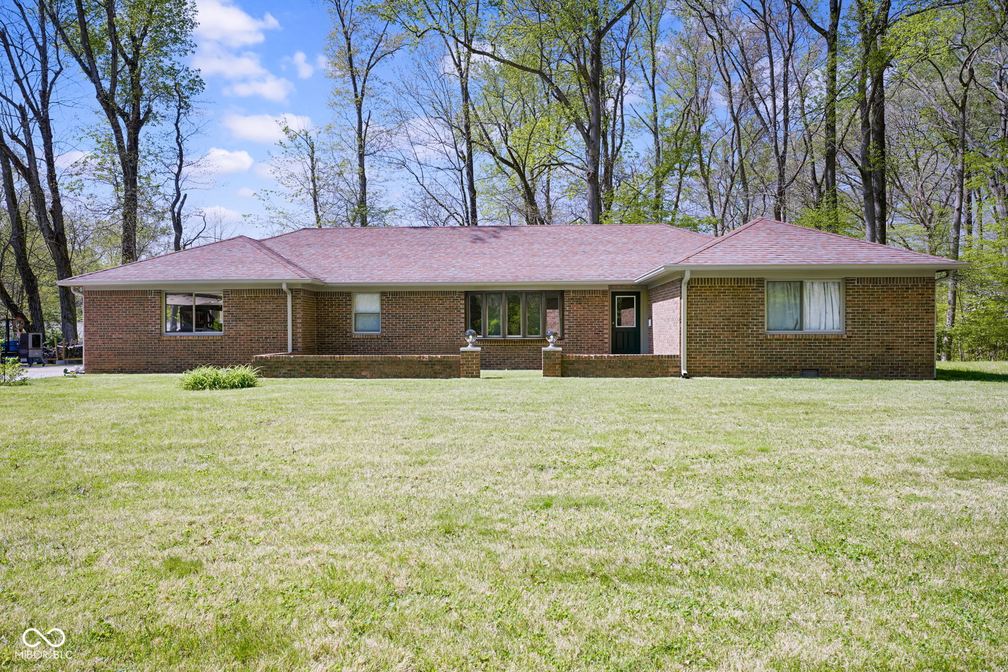 10912 Ole Foxe Road Terre Haute, IN 47803 - Photo 2 of 23