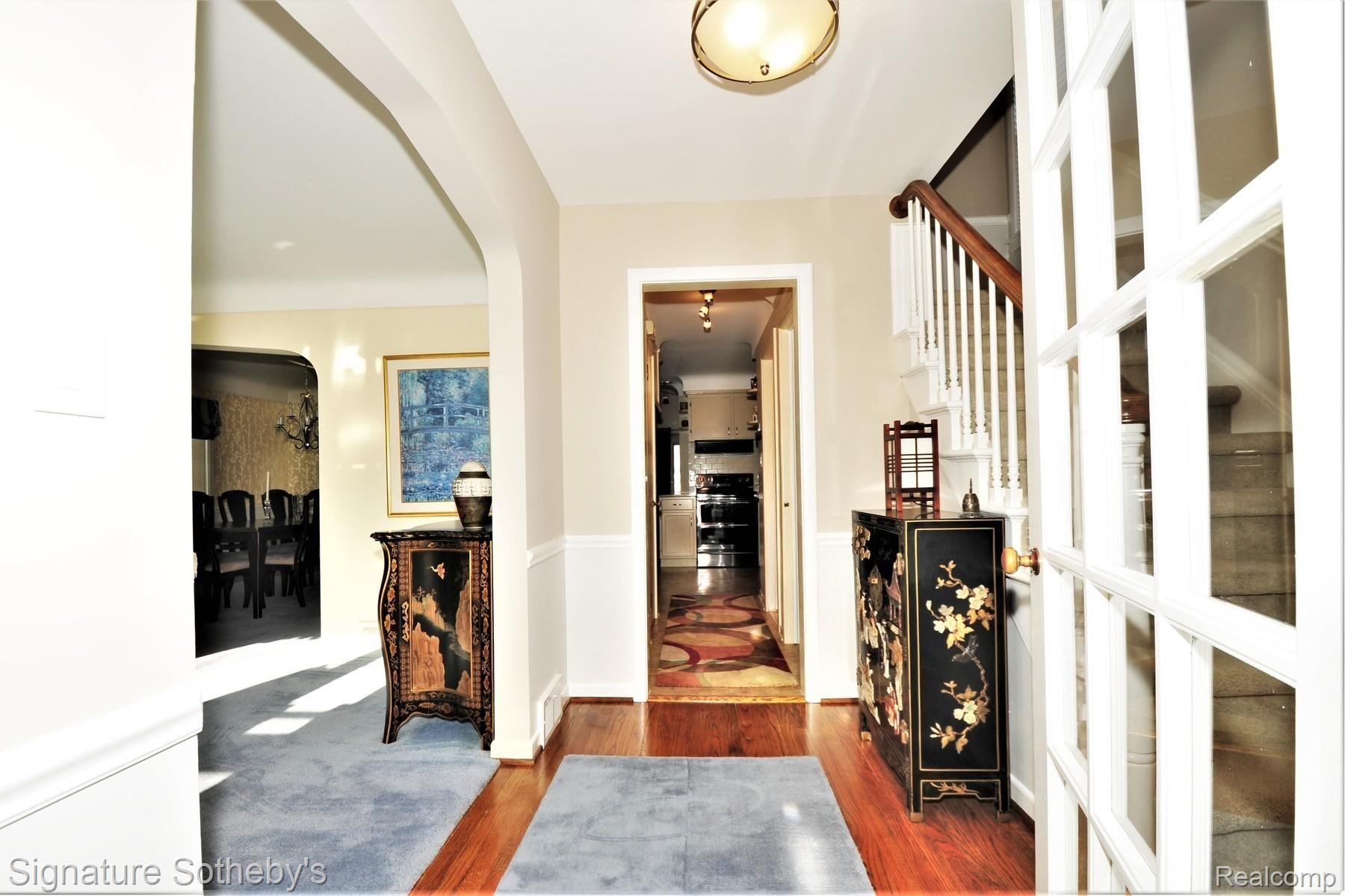 1928 Littlestone Road Grosse Pointe, MI 48236 - Photo 5 of 27 DSC_5606JPG.jpg