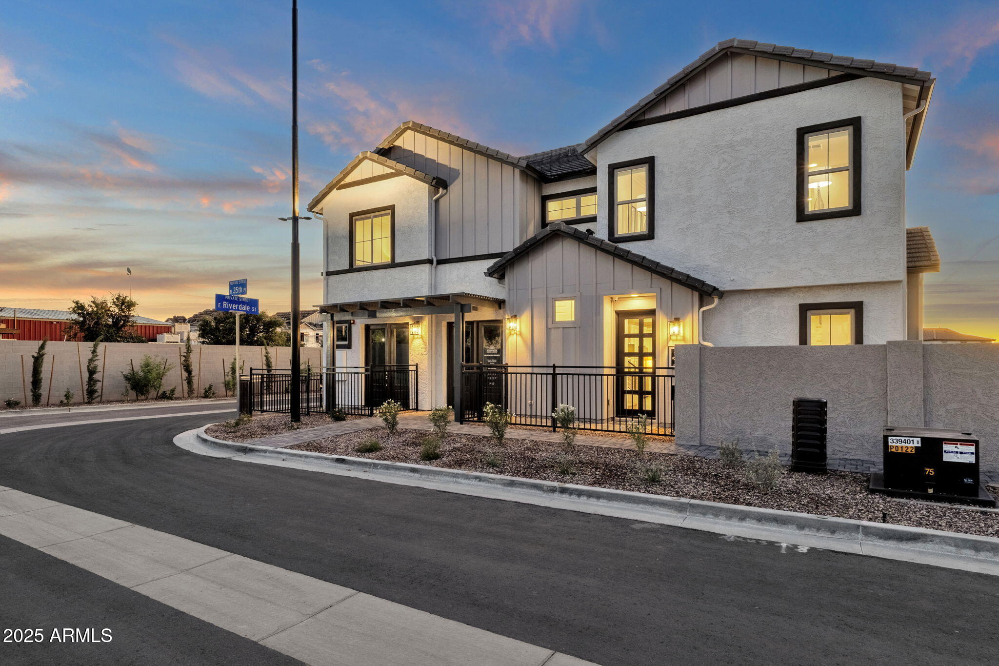 3531 East Roland Street Mesa, AZ 85213 - Photo 4 of 53 3-web-or-mls-