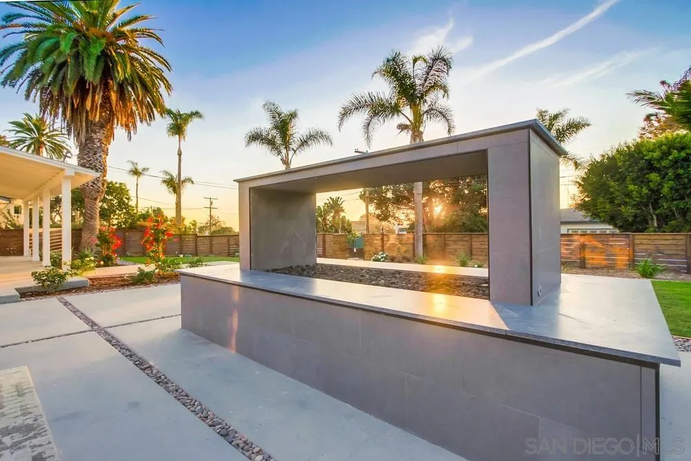 545 Ocean View Avenue Encinitas, CA 92024 - Photo 74 of 75 a view of a porch and a yard