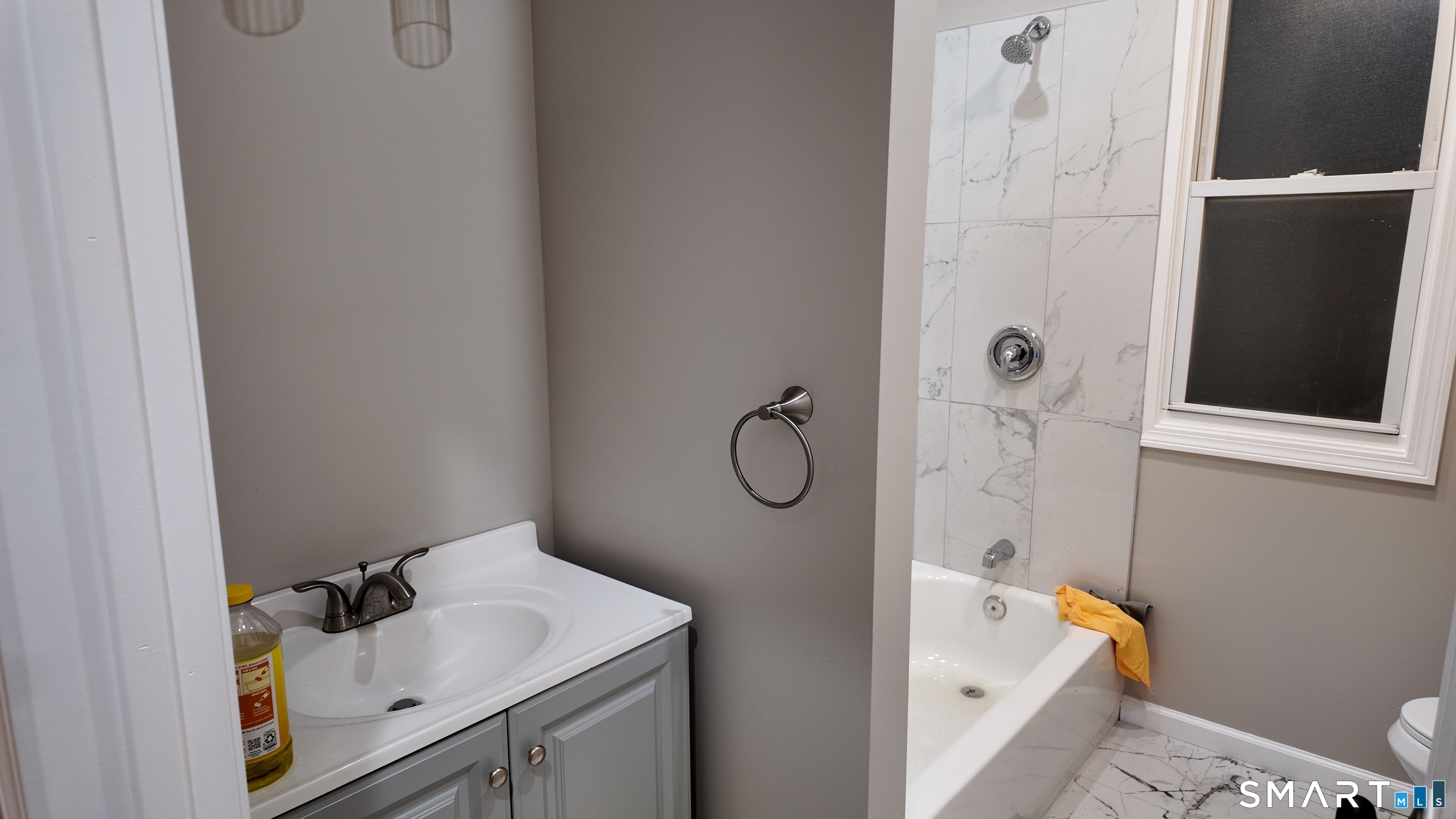 106 Helen Street Hamden, CT 06514 - Photo 7 of 8