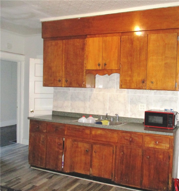 172 Rohr Street Rochester, NY 14605 - Photo 5 of 23