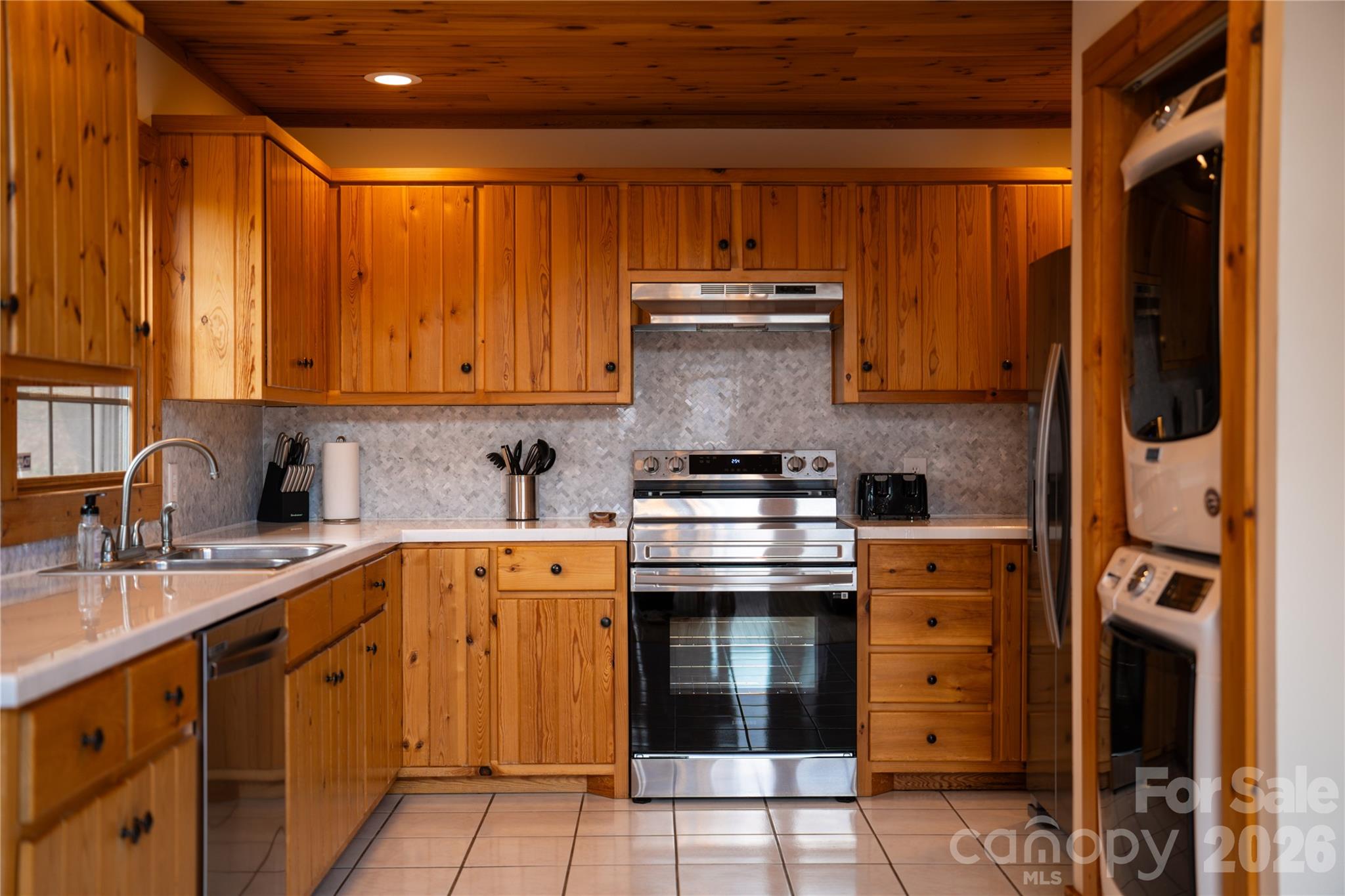 6006 Waterfalls Road Lenoir, NC 28645 - Photo 7 of 42