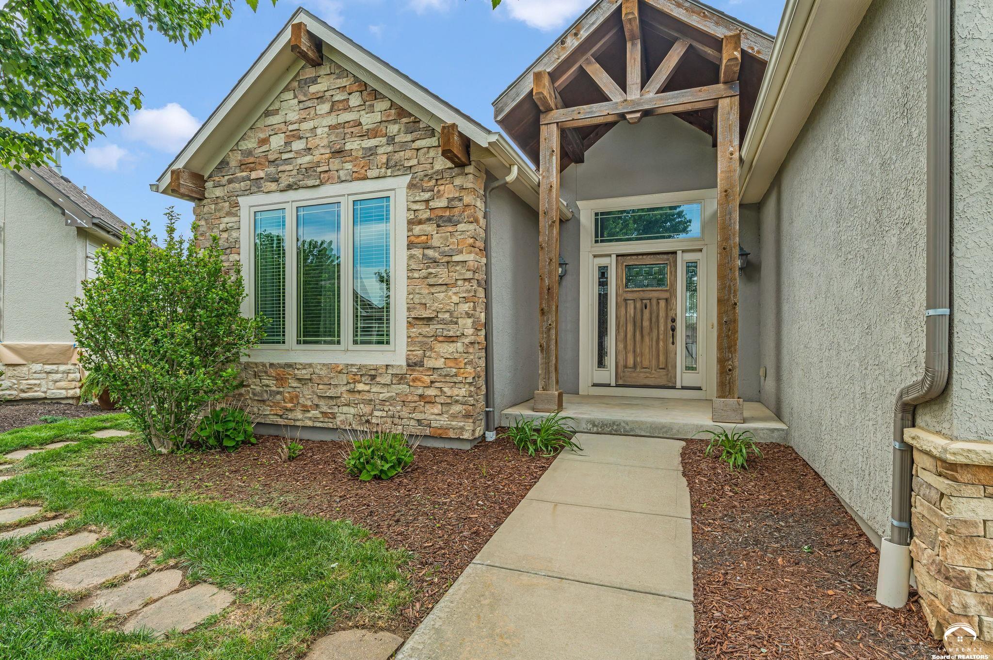 5524 Chamney Court Lawrence, KS 66049 - Photo 3 of 51