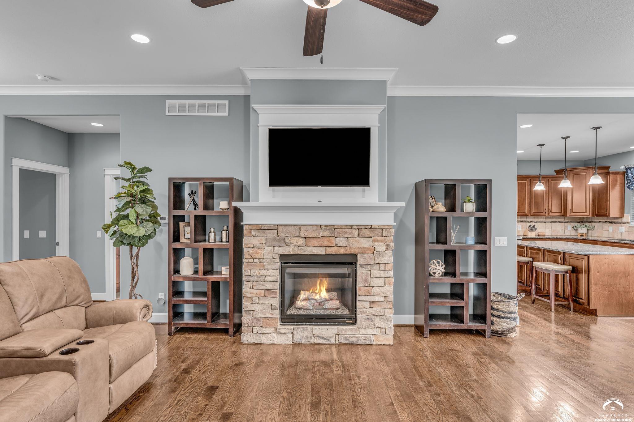 5524 Chamney Court Lawrence, KS 66049 - Photo 9 of 51