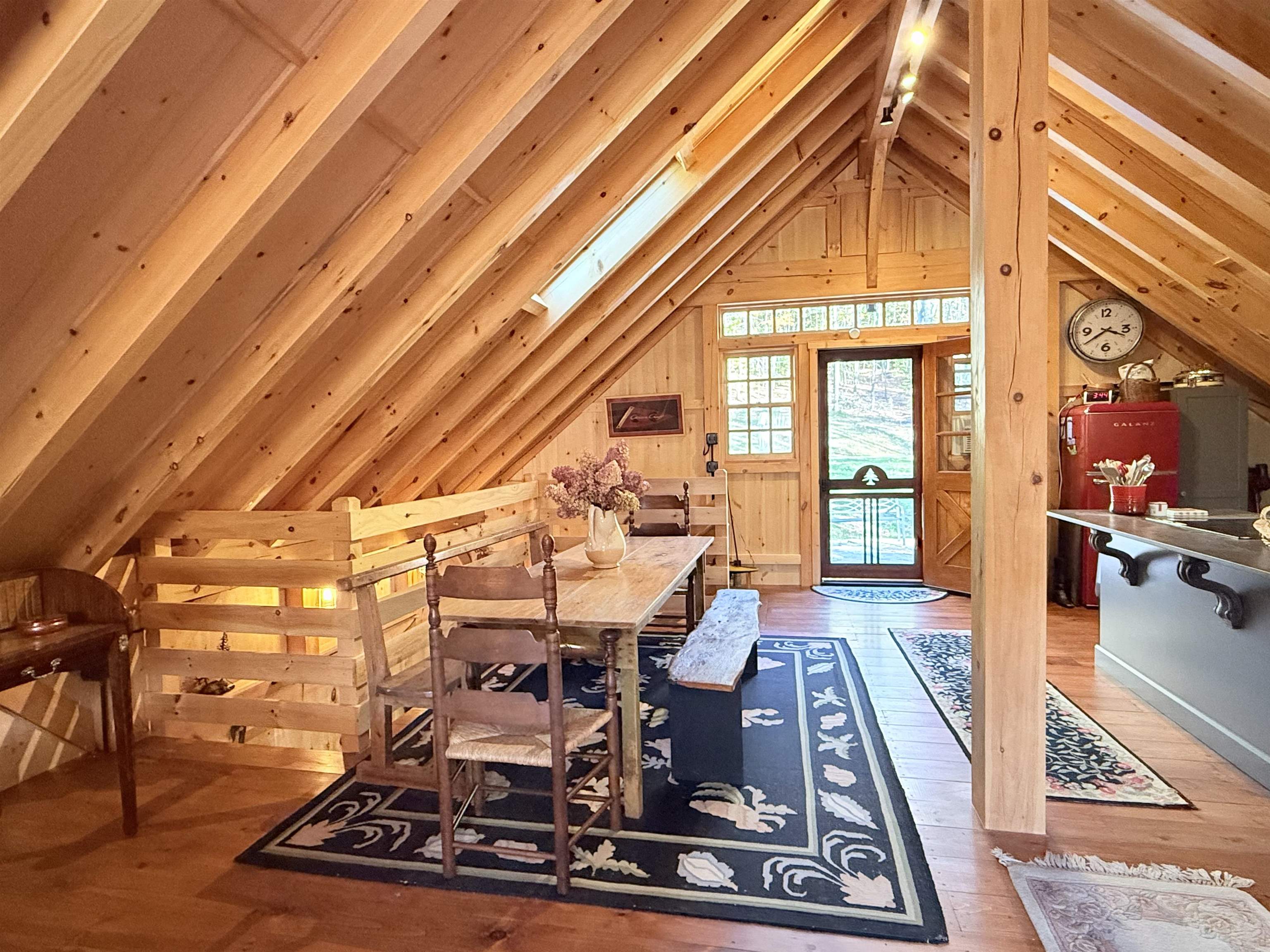 471 Edgemont Road Sunapee, NH 03782 - Photo 9 of 37 Gallery Image 9