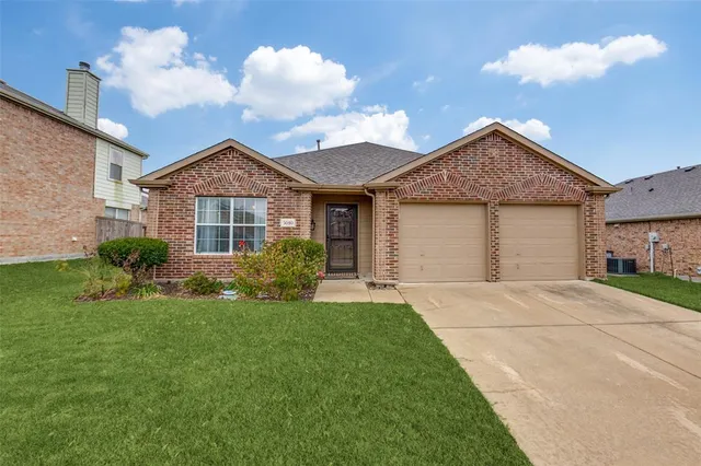 $2,400 | 3010 Sawgrass Drive, Wylie, TX 75098