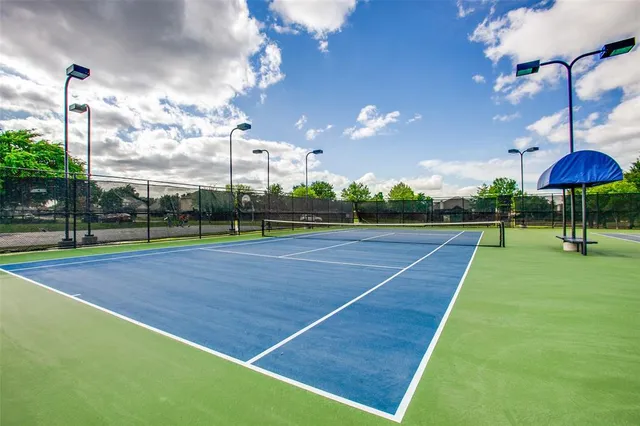a view of a tennis court