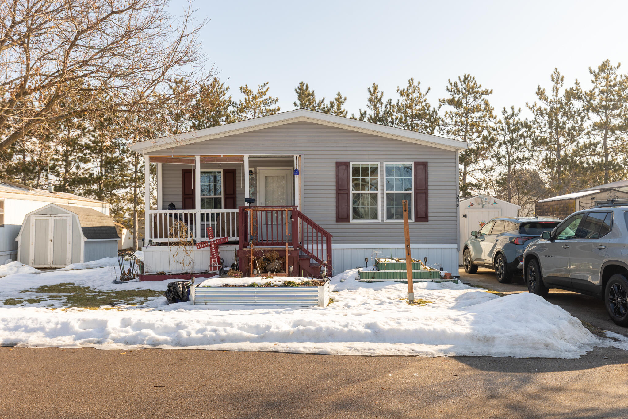 248 Maple Run Mason, MI 48854 - Photo 2 of 21 248_Maple_Run_BROCK-30