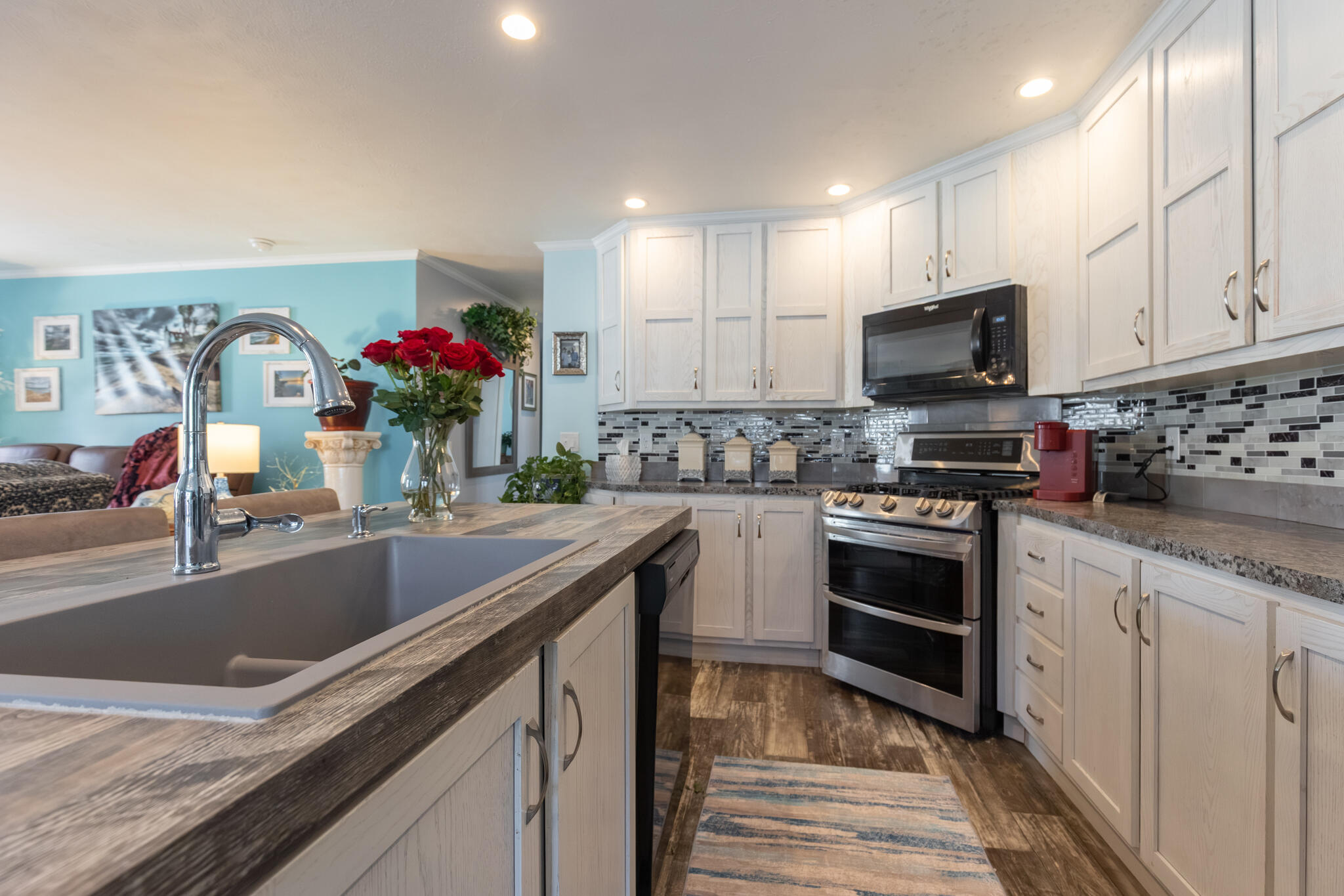 248 Maple Run Mason, MI 48854 - Photo 9 of 21 248_Maple_Run_BROCK-22