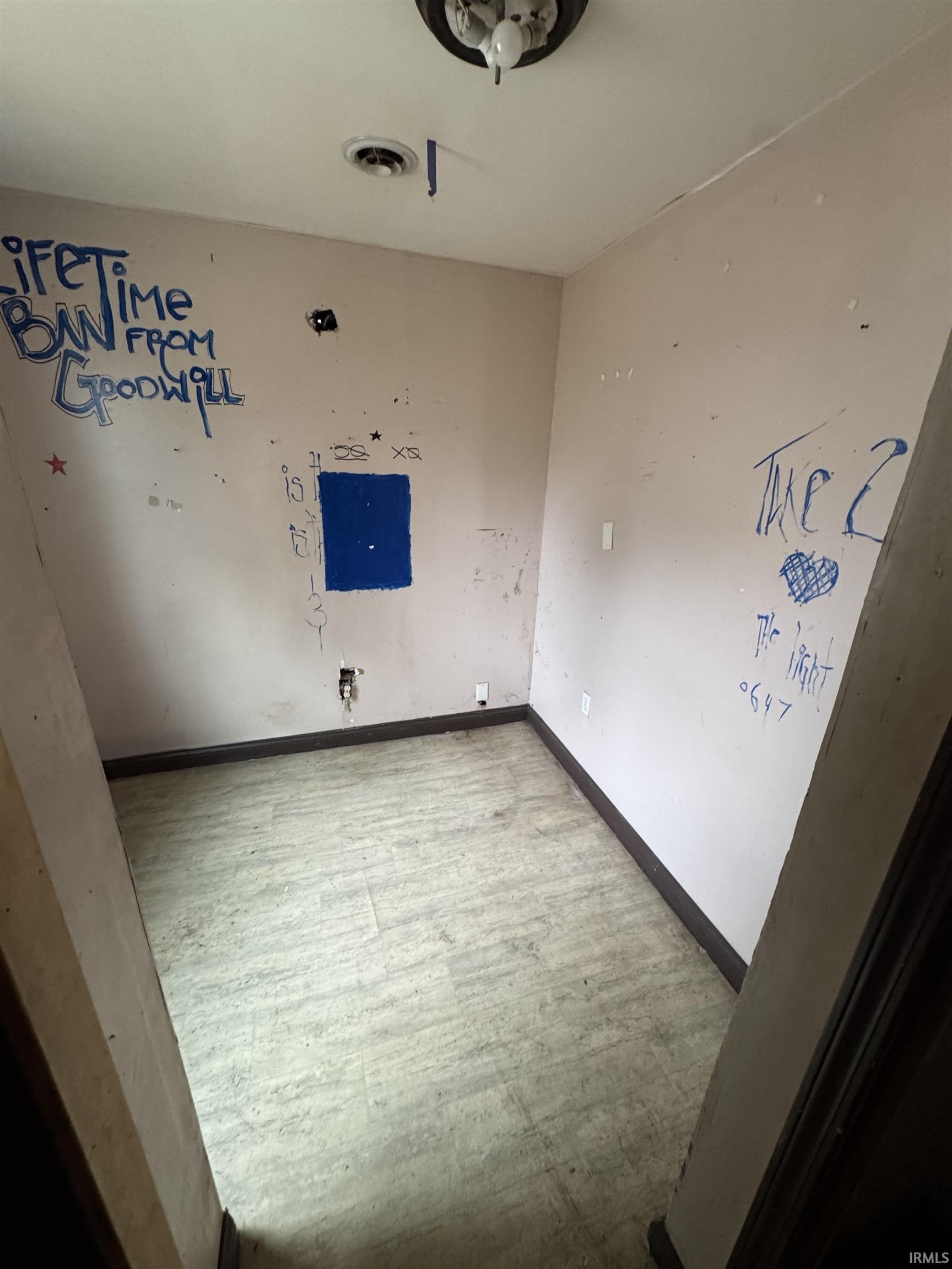 1119 Polk Street Fort Wayne, IN 46808 - Photo 6 of 8