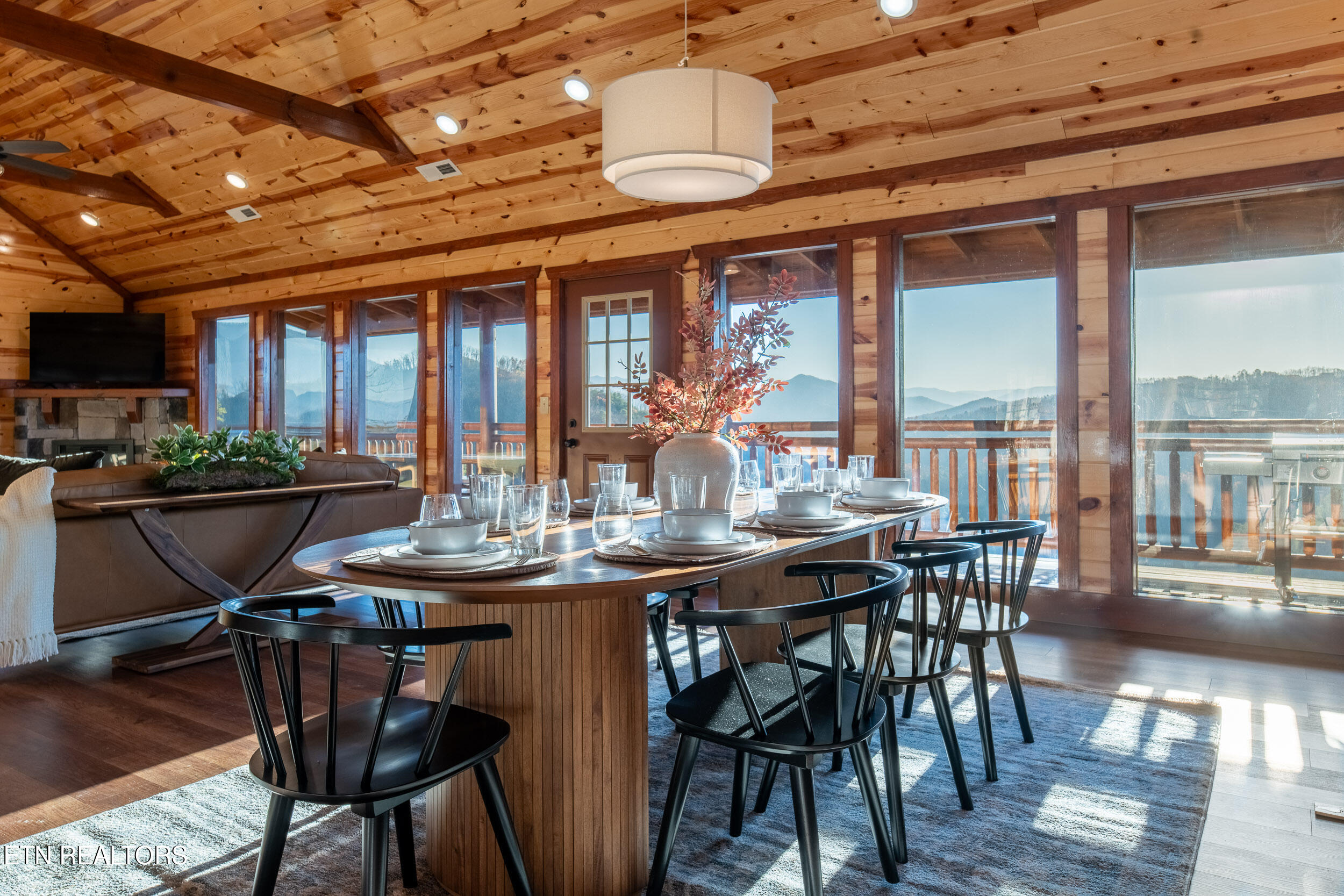 2445 Mountain Ridge Way Sevierville, TN 37862 - Photo 11 of 48 HavenHideaway-139