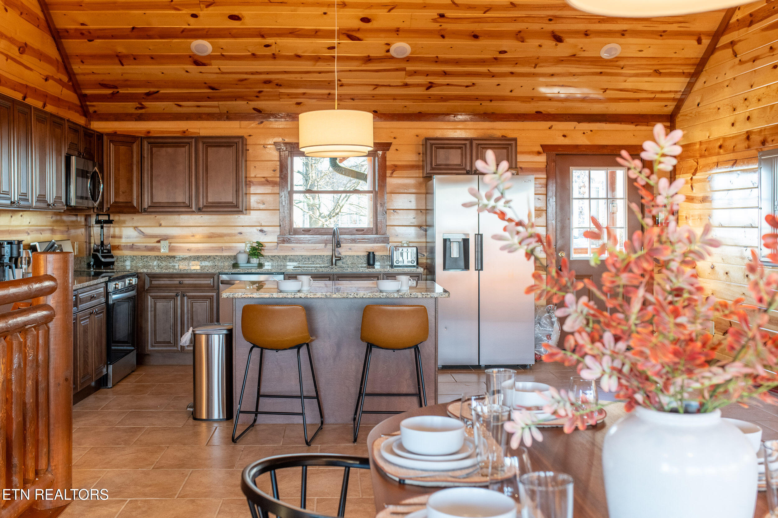 2445 Mountain Ridge Way Sevierville, TN 37862 - Photo 12 of 48 HavenHideaway-194