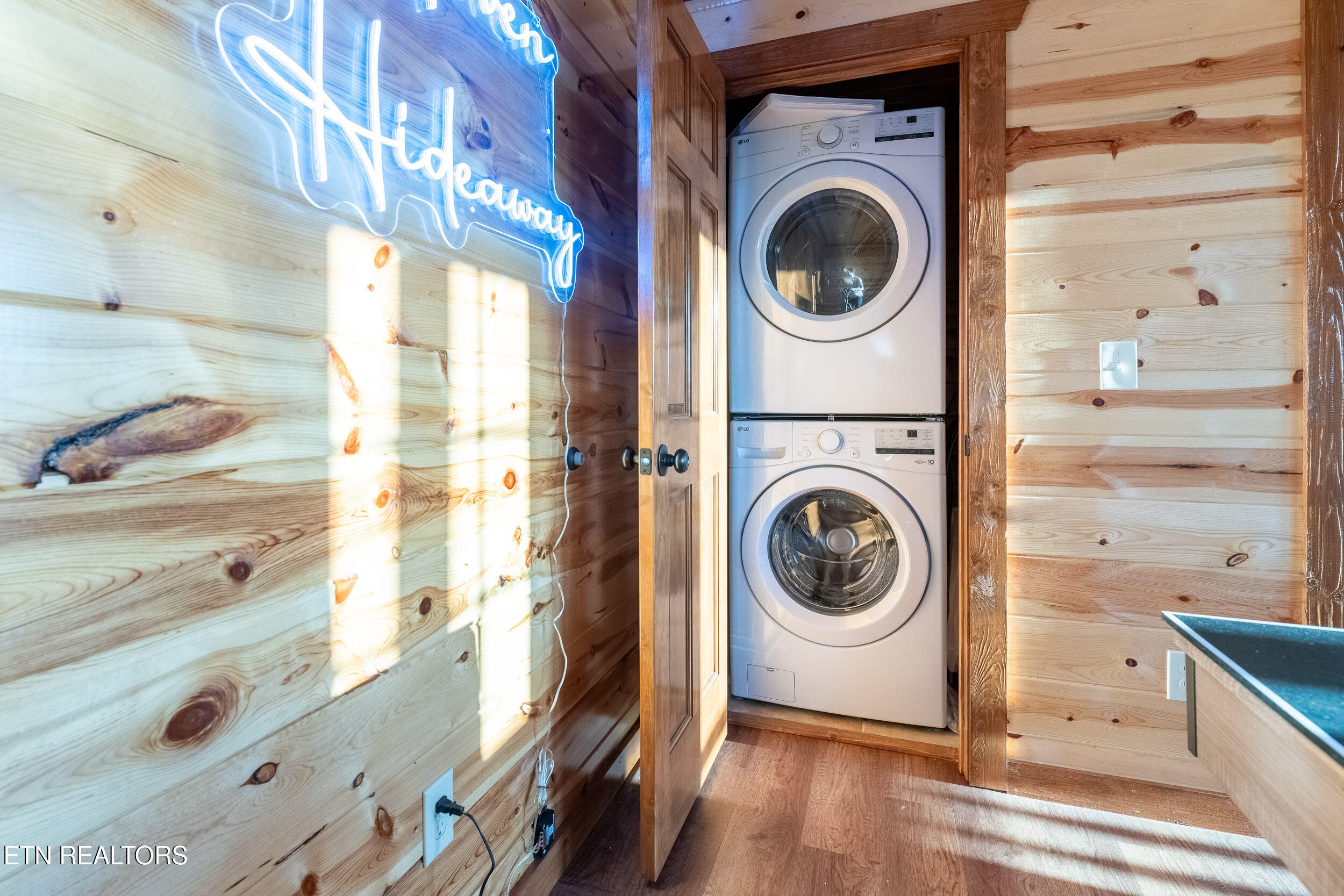 2445 Mountain Ridge Way Sevierville, TN 37862 - Photo 19 of 48 HavenHideaway-156