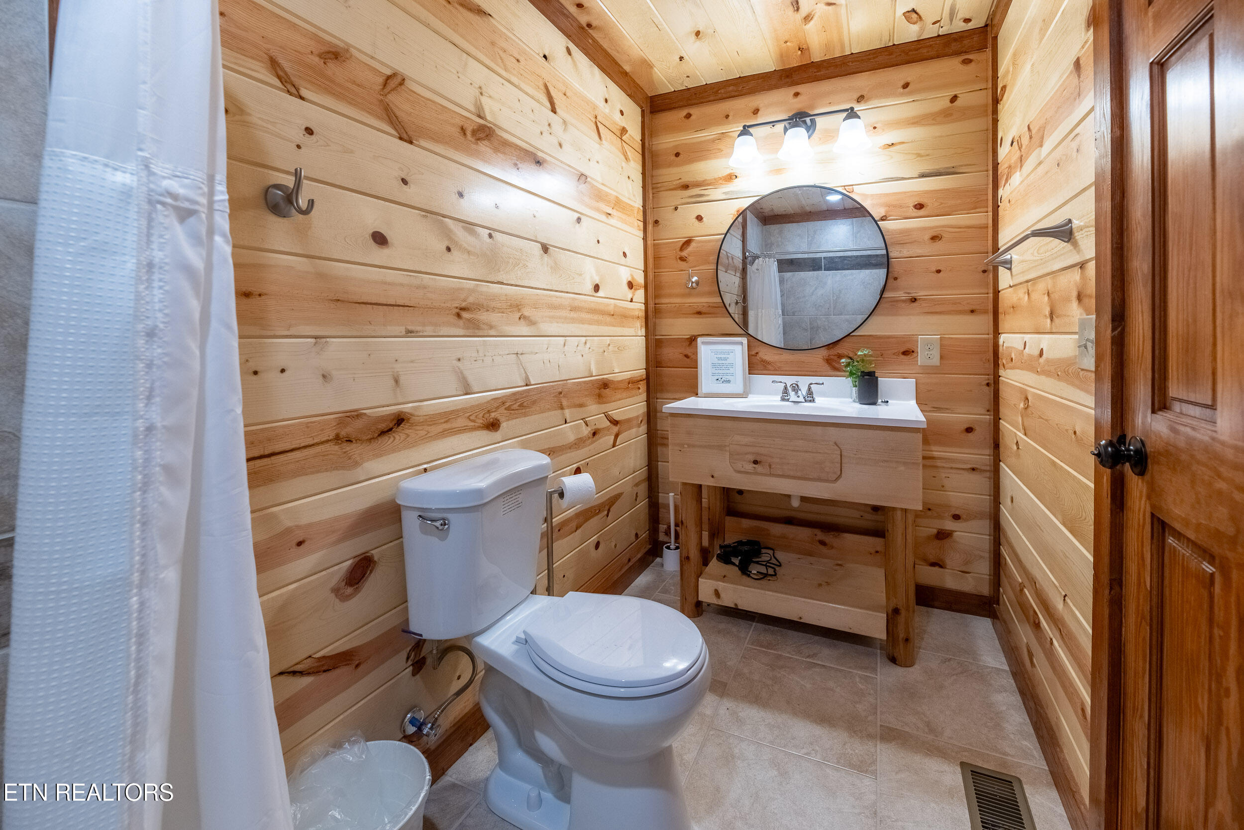 2445 Mountain Ridge Way Sevierville, TN 37862 - Photo 25 of 48 HavenHideaway-206