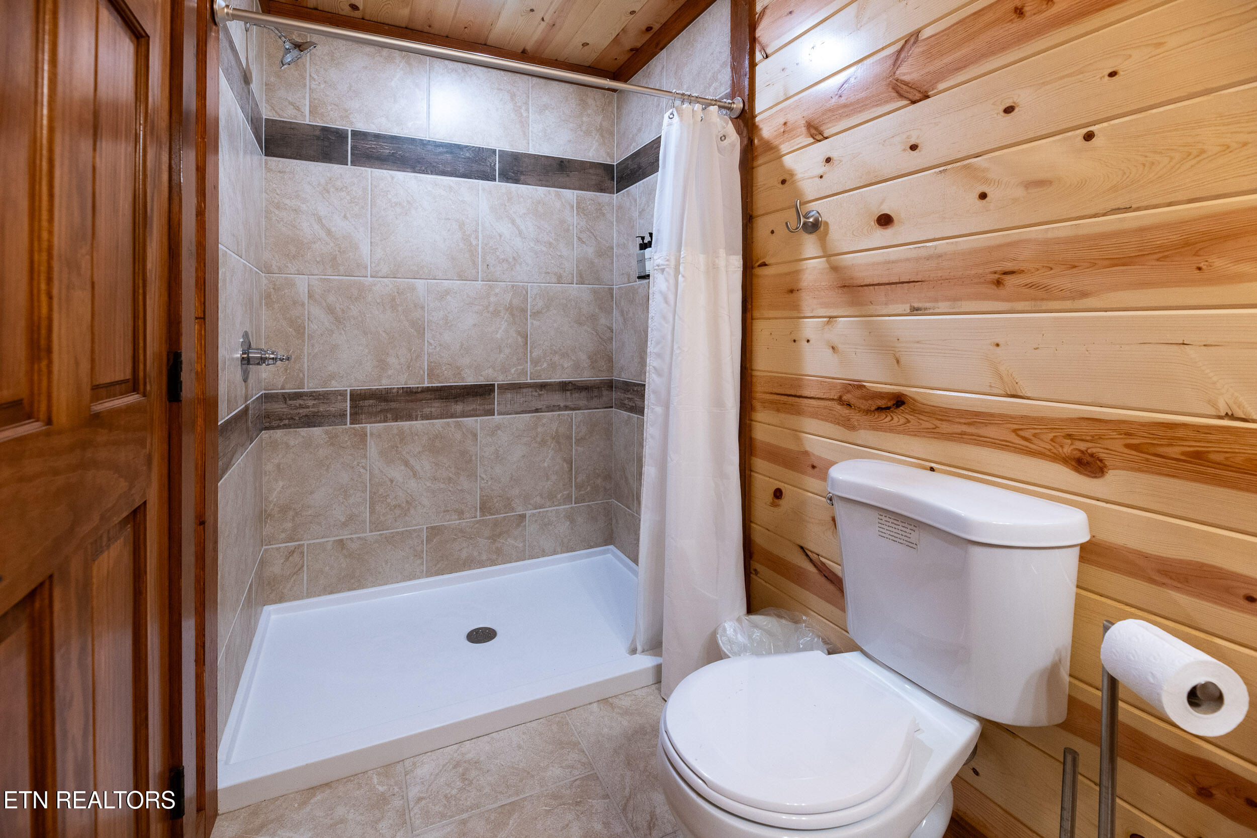 2445 Mountain Ridge Way Sevierville, TN 37862 - Photo 26 of 48 HavenHideaway-205