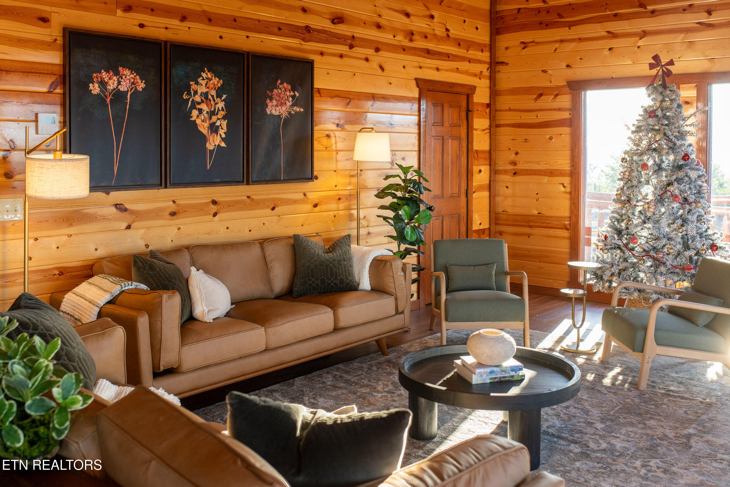 2445 Mountain Ridge Way Sevierville, TN 37862 - Photo 5 of 48 HavenHideaway-200