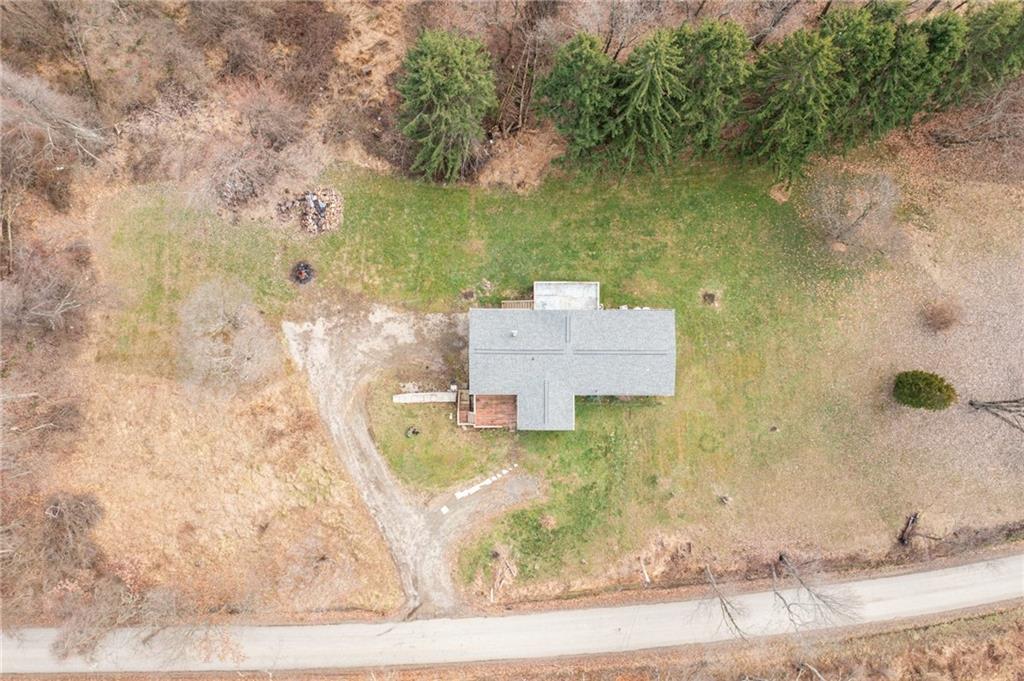 345 Steele Road Slickville, PA 15684 - Photo 3 of 29 Gallery Image 3