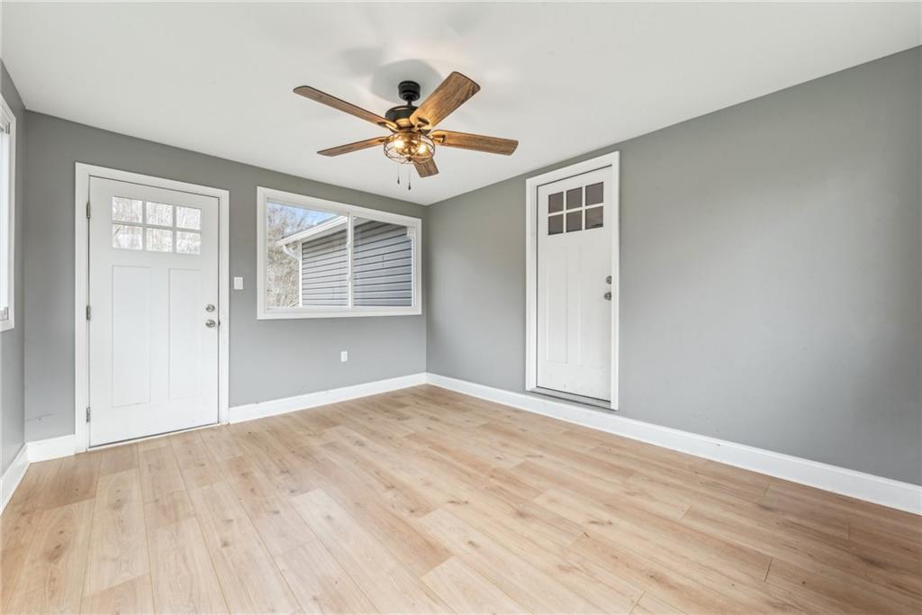 345 Steele Road Slickville, PA 15684 - Photo 4 of 29 Sunroom