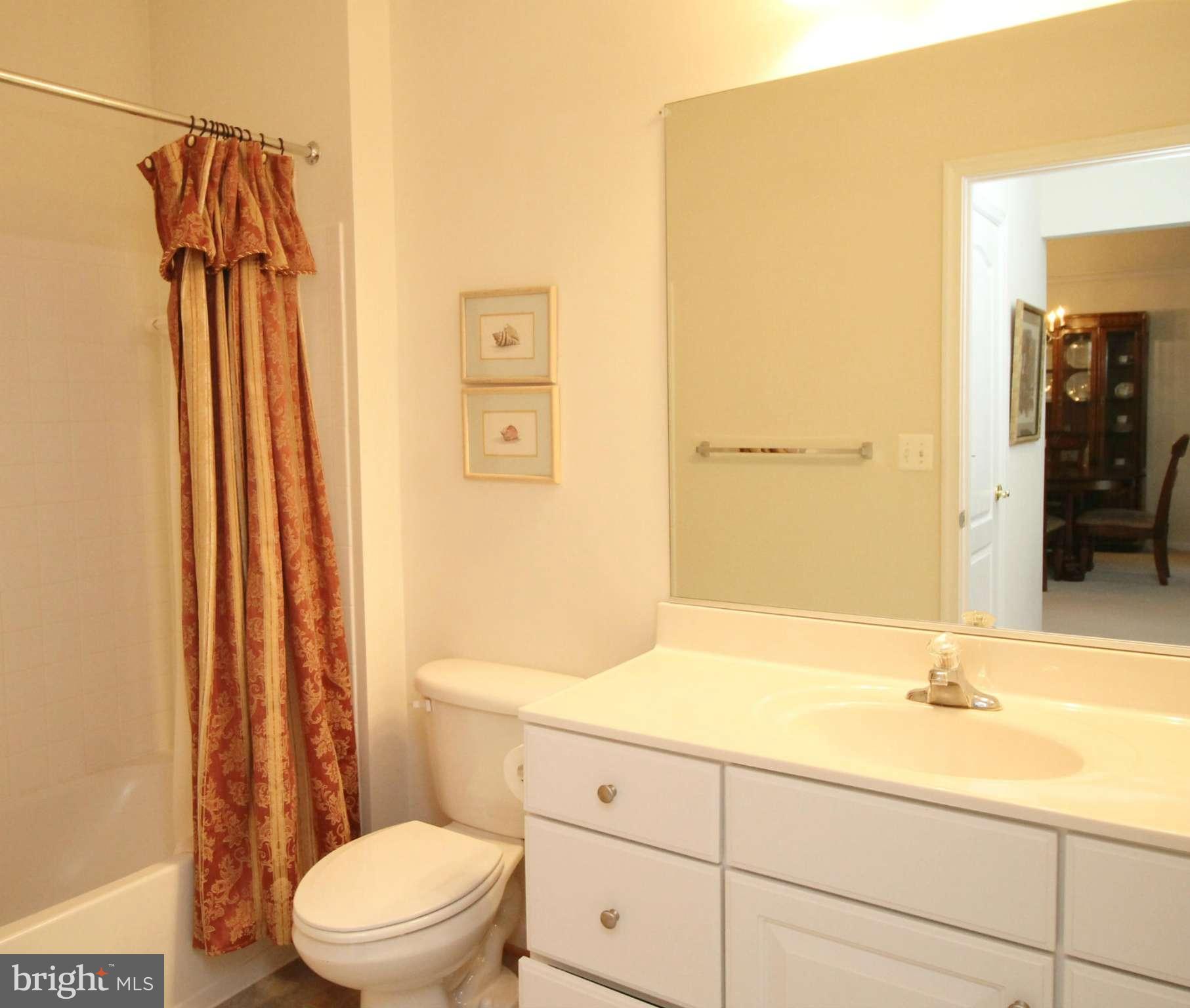 7335 Brookview Road, Unit 208 Elkridge, MD 21075 - Photo 17 of 21 Bath
