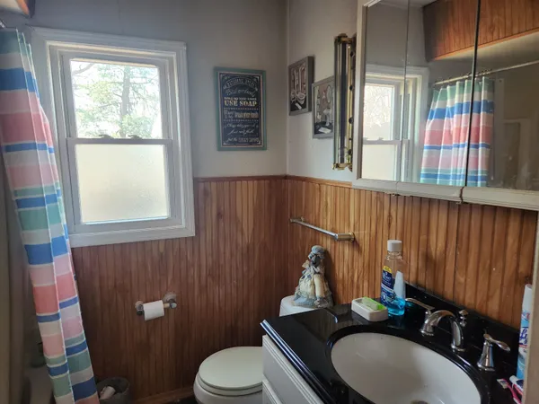 $135,900 | 1619 Eastmoreland Avenue, Rockford, IL 61108